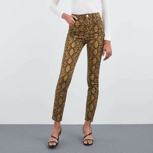 NEW ZARA High Rise Skinny Snakeskin Python Jeans